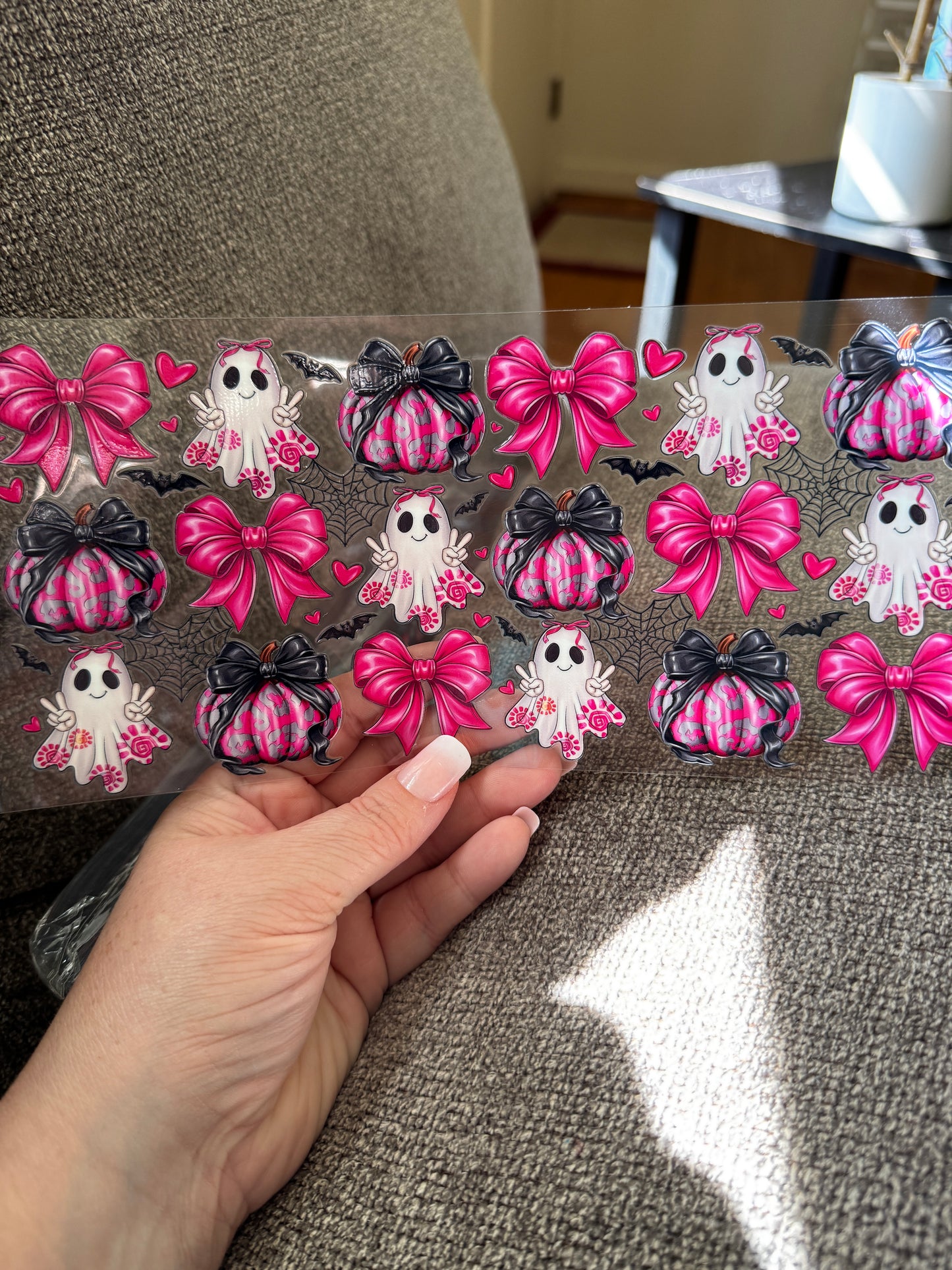 Ghost with pink bows, pink pumpkins