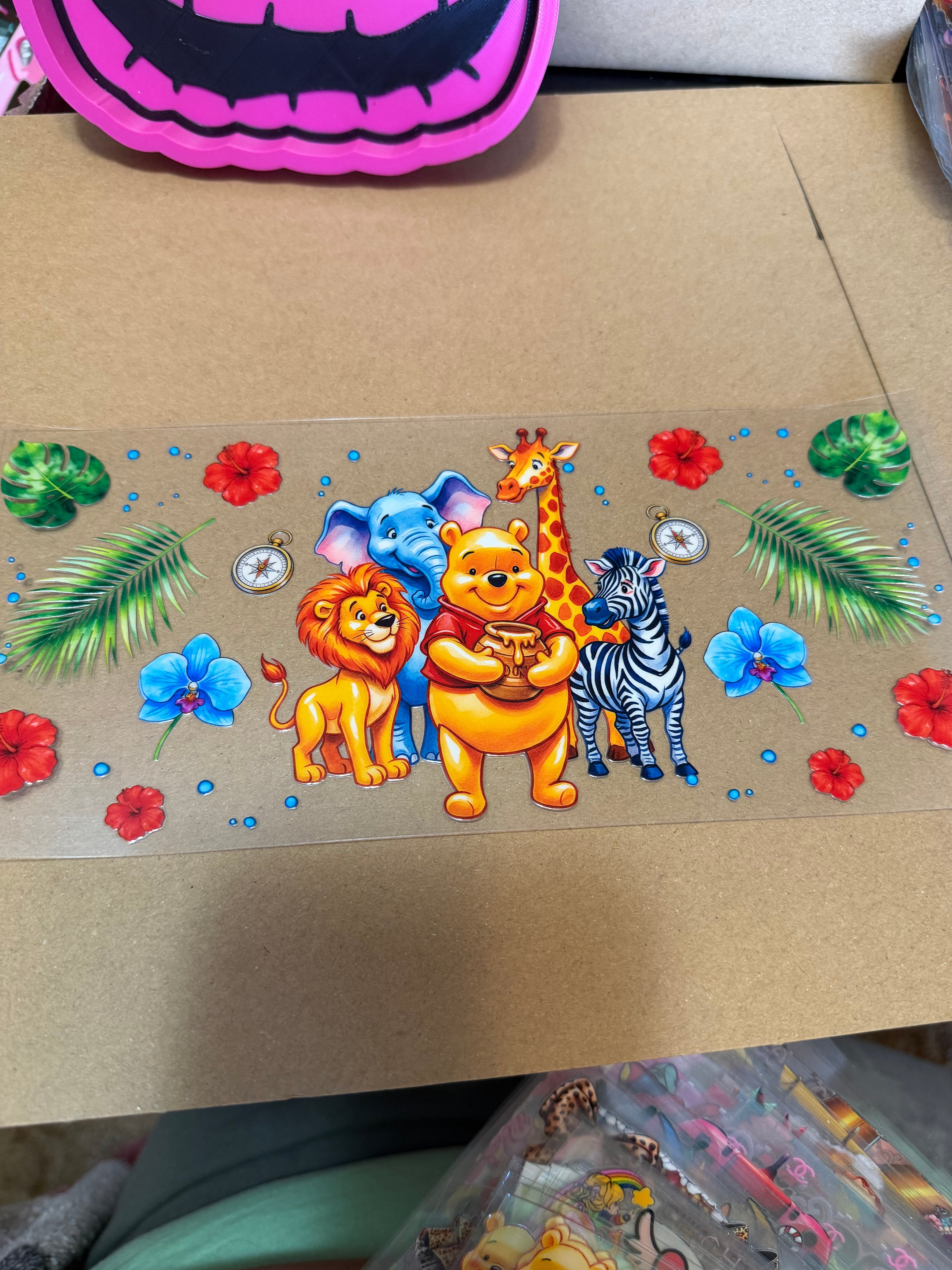 Pooh w/zoo friends