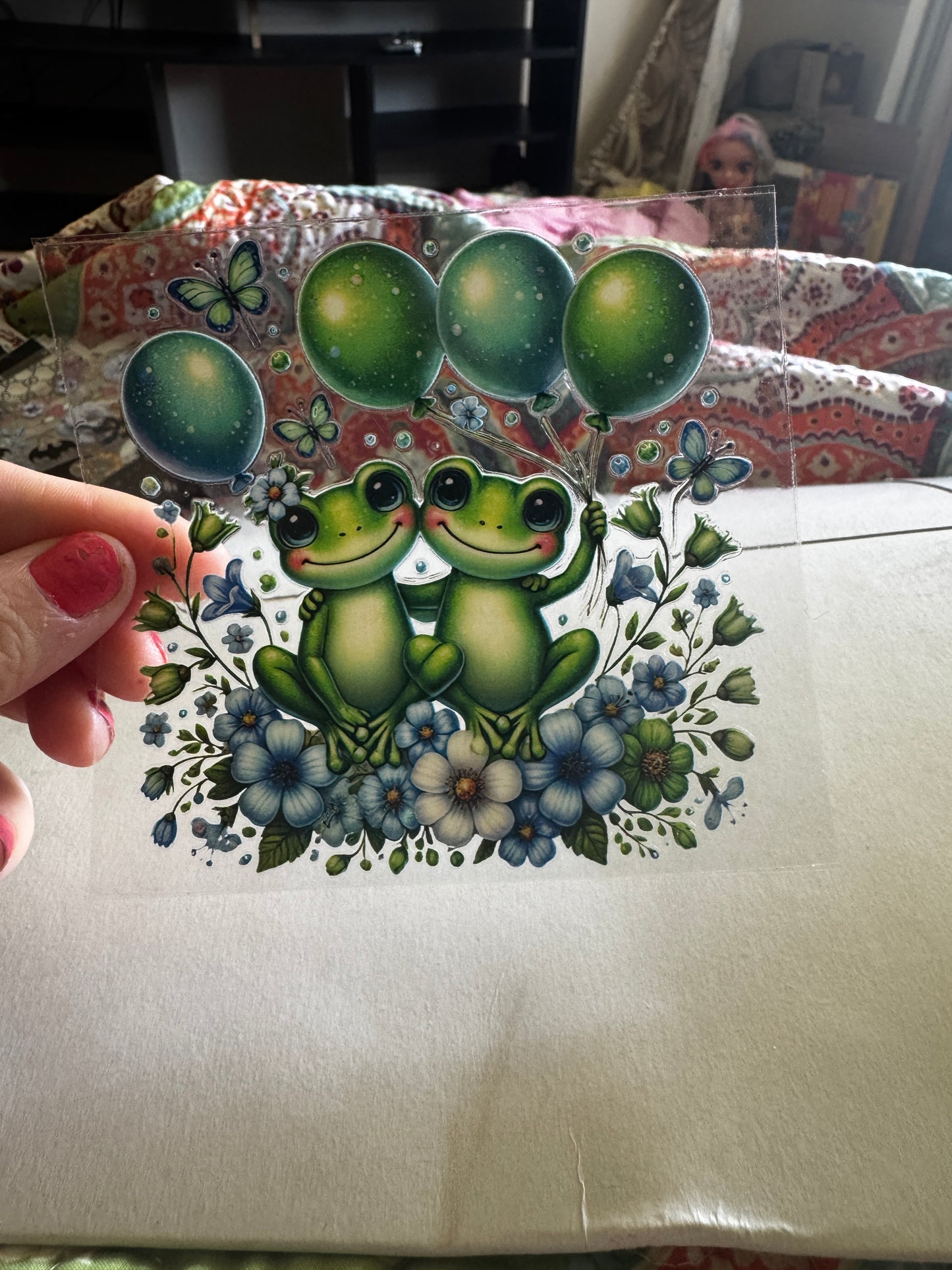 Cute frogs decal