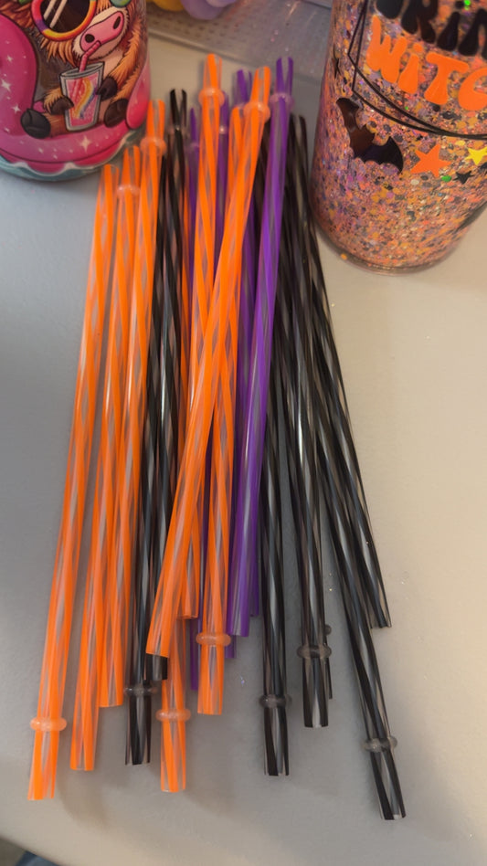 Halloween  🎃 Straws Fits 16 and 20 oz cups!!