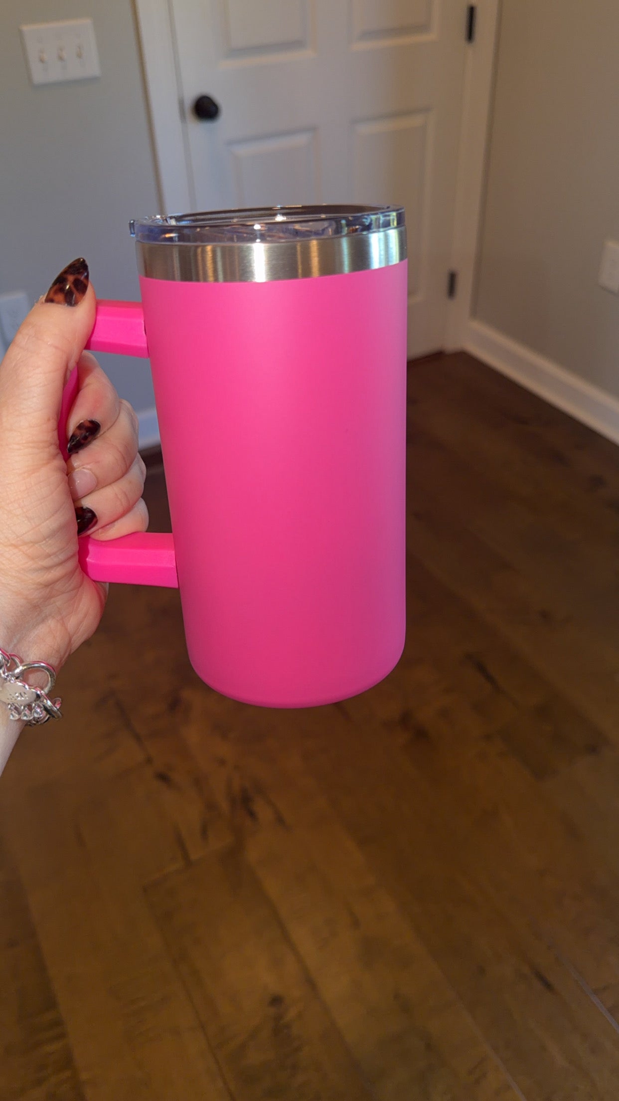 20 oz stainless steel with handle coffee mug.