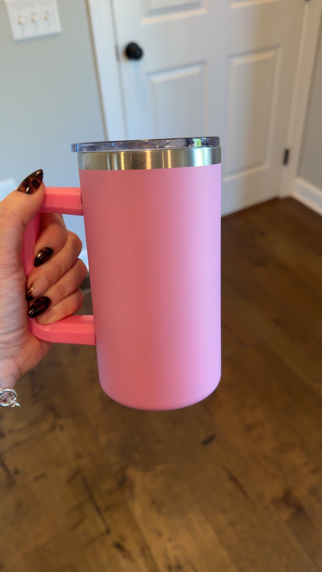 20 oz stainless steel with handle coffee mug.