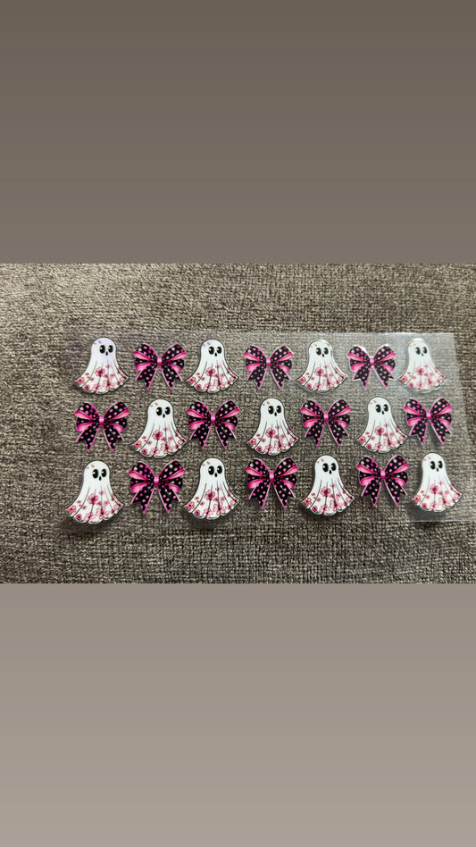 Cute ghost and bows